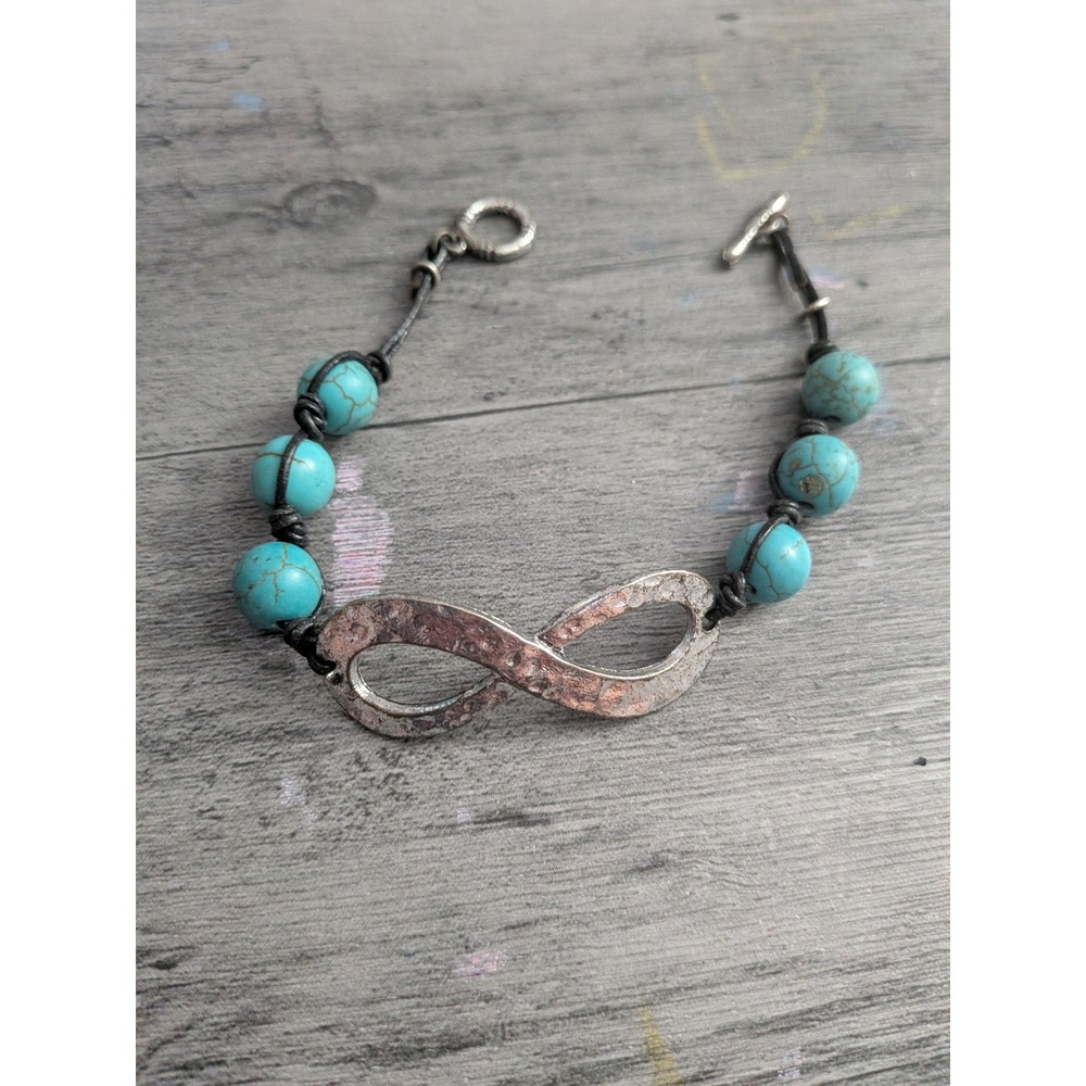 Boho Turquoise Bead Infinity Symbol Toggle Bracelet Silver Tone Hammered Metal